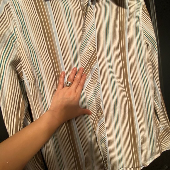 Authentic BURBERRY long sleeves - Picture 3 of 8